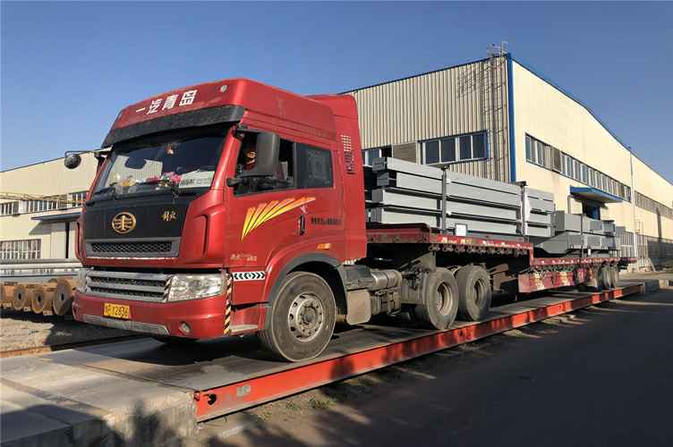 4、称重准备出发_副本.jpg 4、称重准备出发_副本.jpg